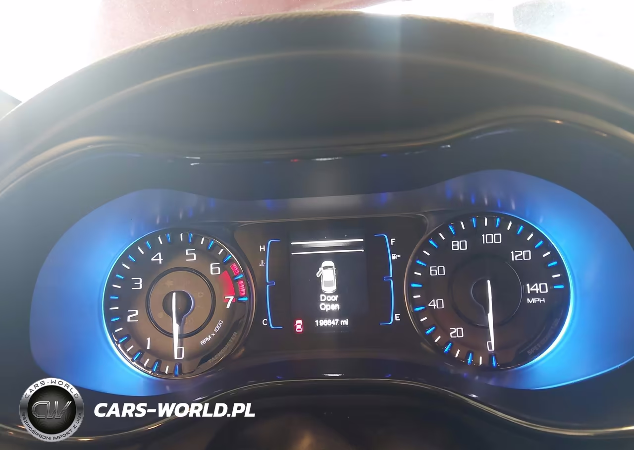 2015 Chrysler 200 S VIN:1C3CCCBB0FN711010 - 7