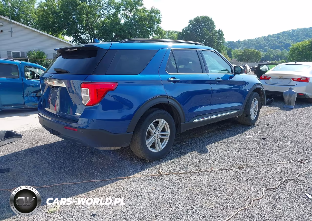 2020 Ford Explorer Xlt VIN:1FMSK7DH3LGB15078 - 4