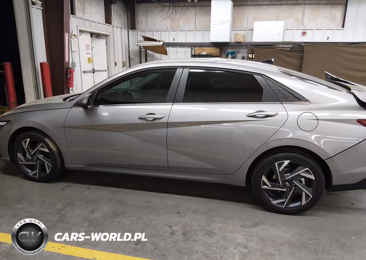 2026 Hyundai Elantra Hybrid Limited VIN:KMHLN4DJXTU191718 - 14