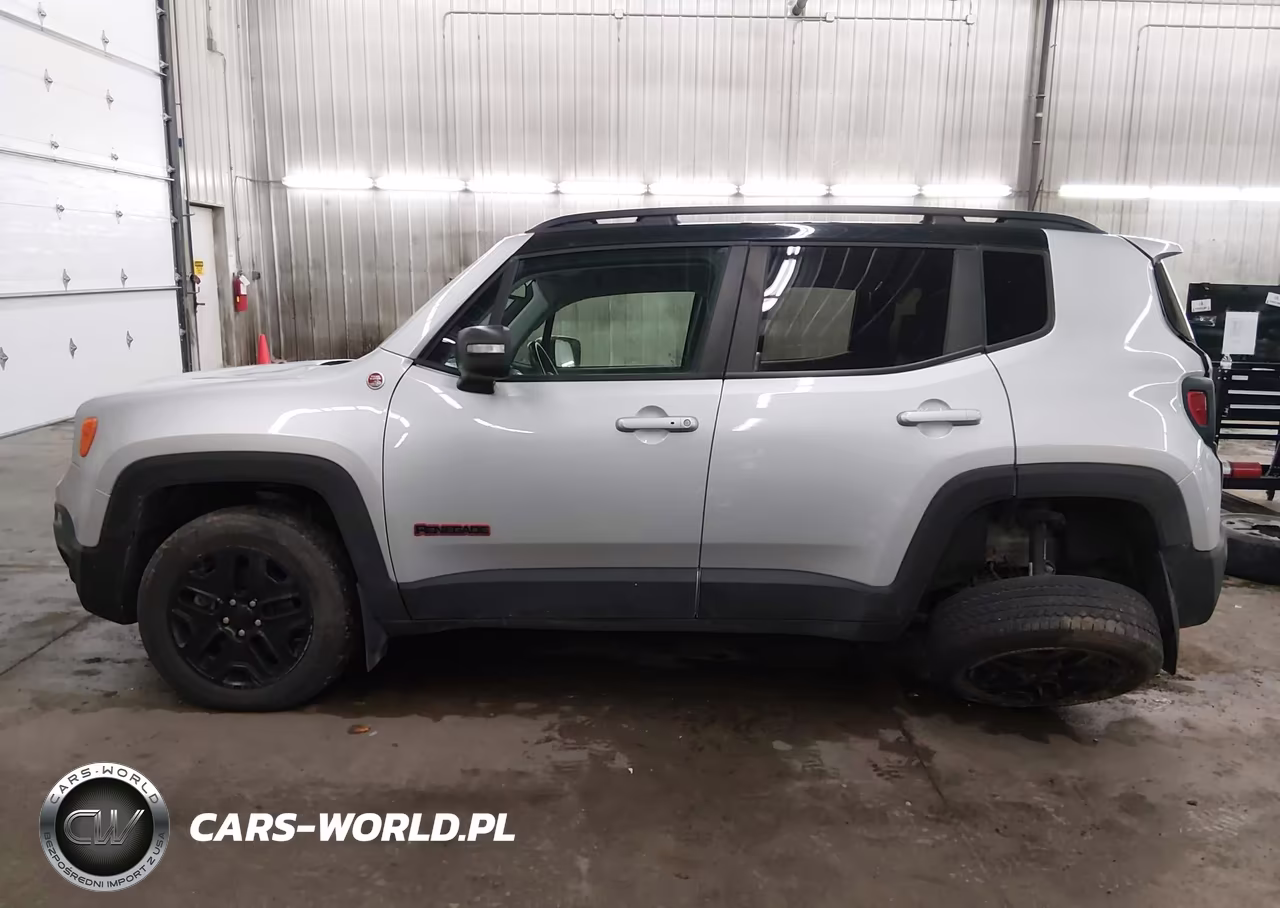 2018 Jeep Renegade Trailhawk 4X4 VIN:ZACCJBCB5JPJ04690 - 14