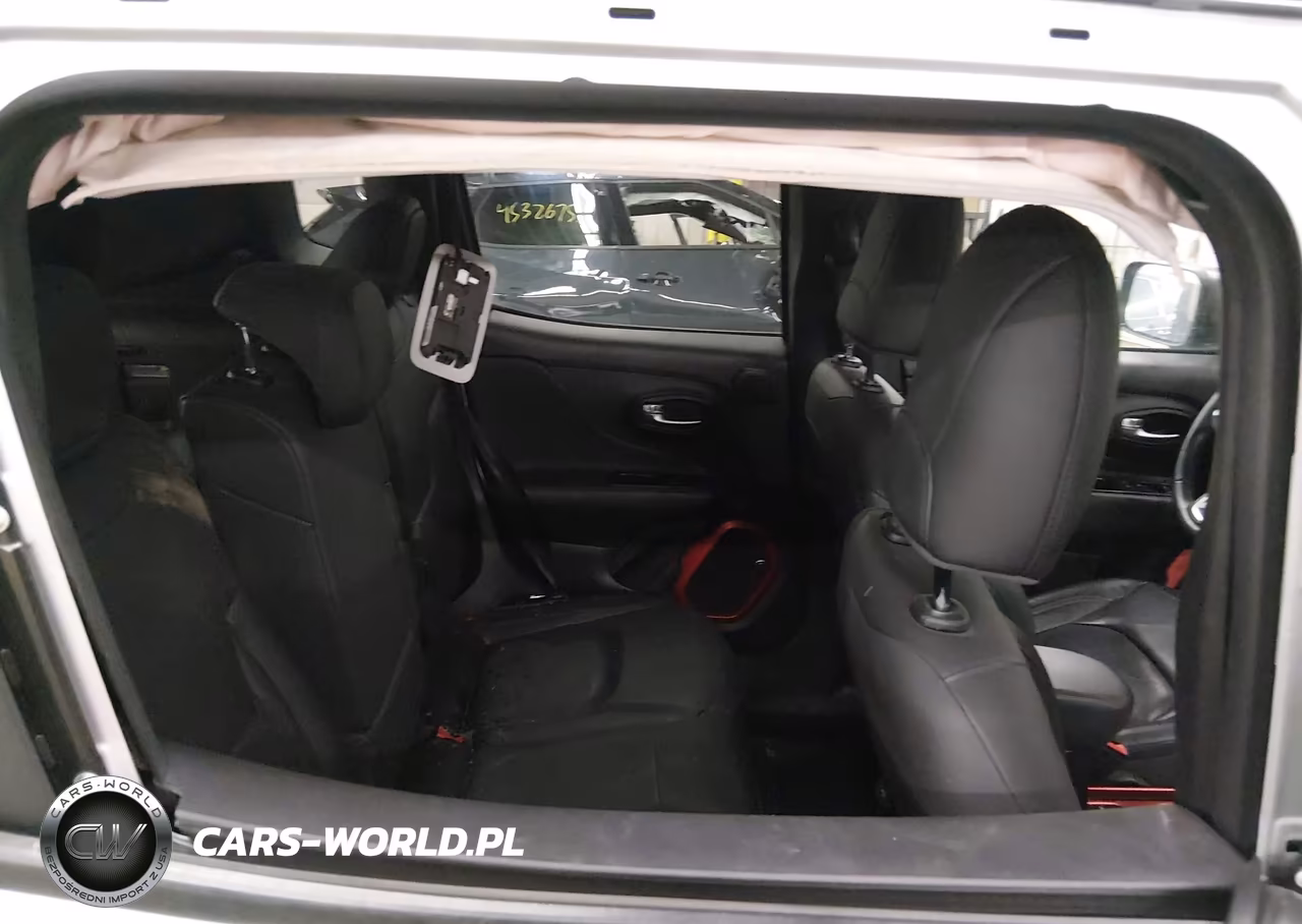 2018 Jeep Renegade Trailhawk 4X4 VIN:ZACCJBCB5JPJ04690 - 8
