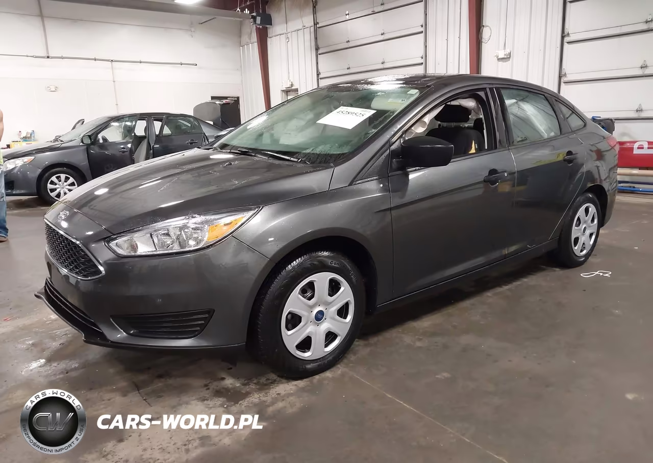 2017 Ford Focus S VIN:1FADP3E25HL275744 - 2