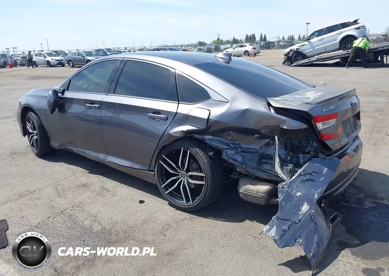 2018 Honda Accord Sport VIN:1HGCV1F33JA132494 - 3