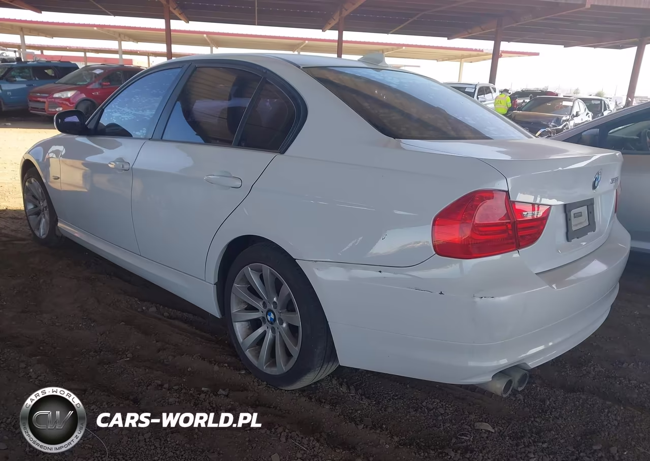 2011 BMW 328I VIN:WBAPH5C53BA446617 - 3
