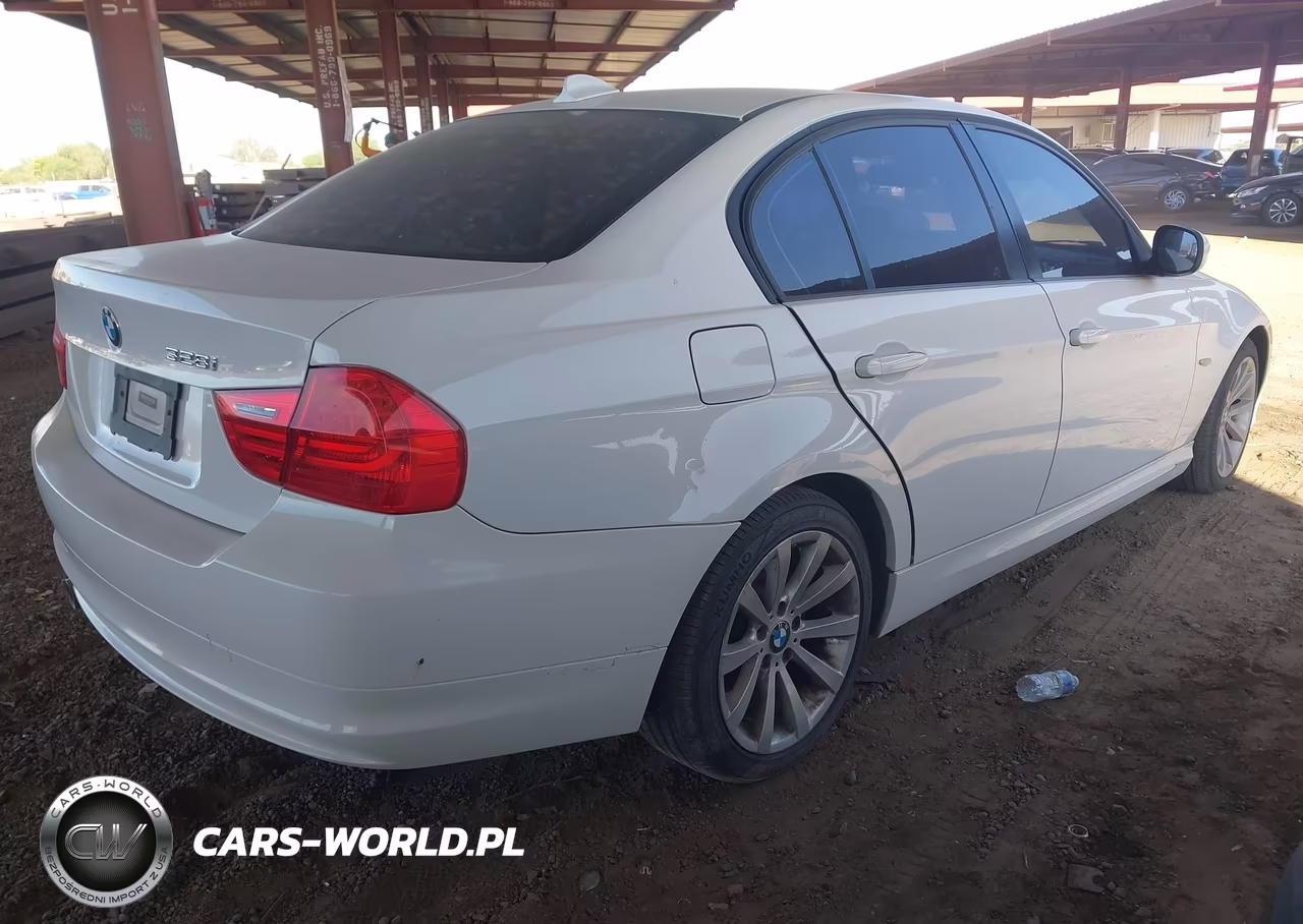 2011 BMW 328I VIN:WBAPH5C53BA446617 - 4