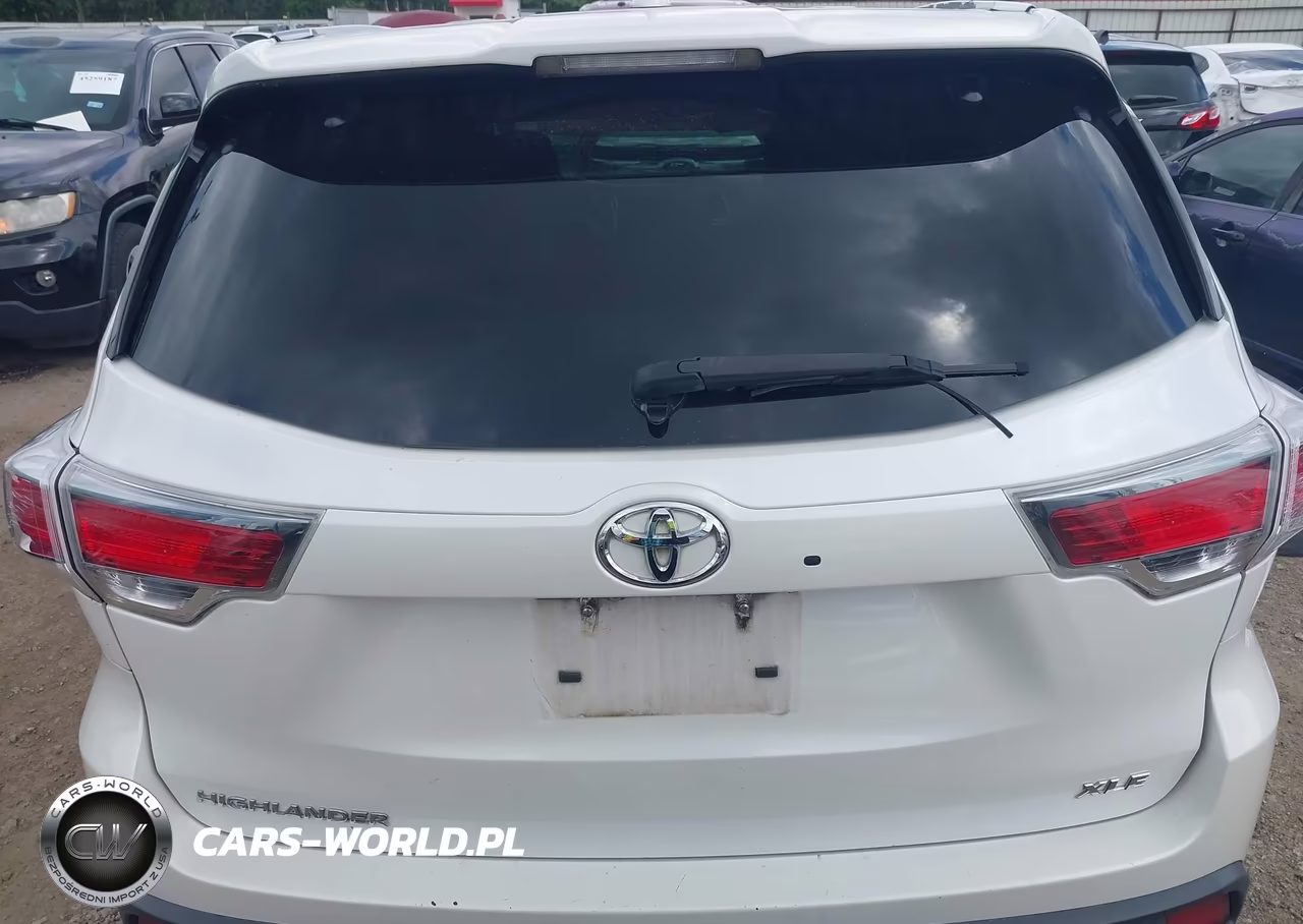 2015 Toyota Highlander Xle V6 VIN:5TDKKRFH2FS094912 - 16