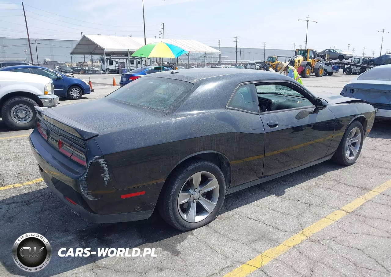 2019 Dodge Challenger Sxt VIN:2C3CDZAG6KH524404 - 4