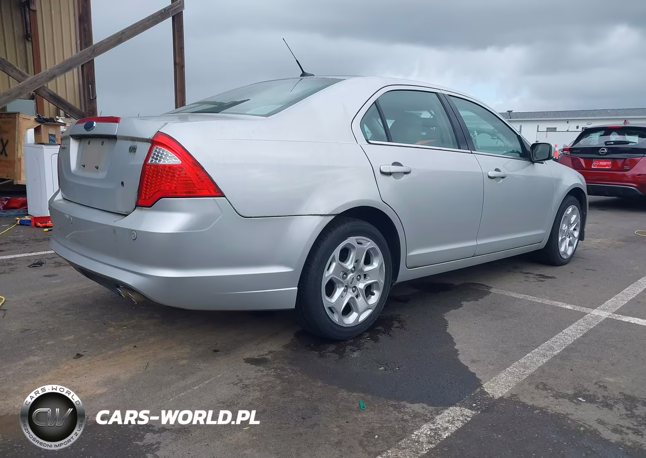 2010 Ford Fusion Se VIN:3FAHP0HA8AR285744 - 4