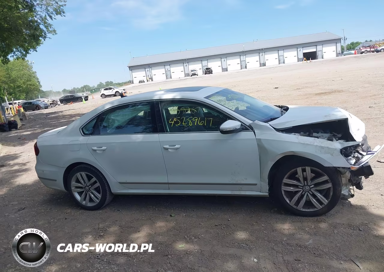2017 Volkswagen Passat 1.8T Sel Premium VIN:1VWCT7A31HC038267 - 13
