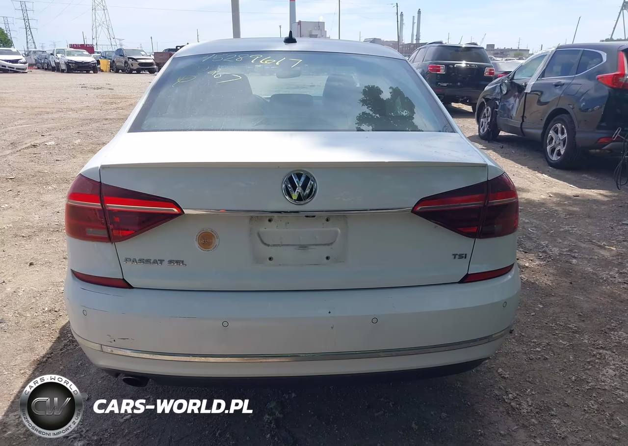 2017 Volkswagen Passat 1.8T Sel Premium VIN:1VWCT7A31HC038267 - 16