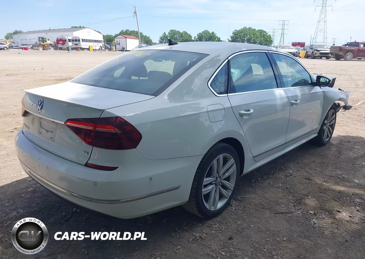 2017 Volkswagen Passat 1.8T Sel Premium VIN:1VWCT7A31HC038267 - 4