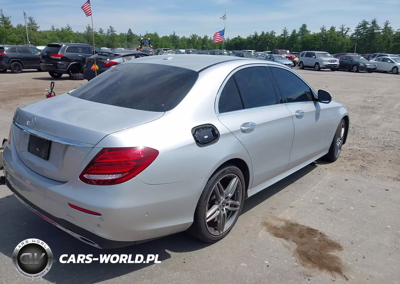 2019 Mercedes-Benz E 300 VIN:WDDZF4JB7KA527601 - 4