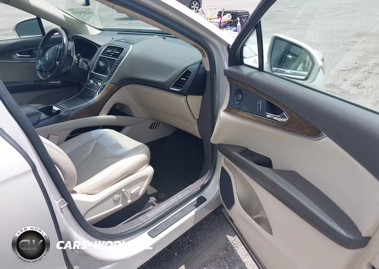 2019 Lincoln Nautilus Reserve VIN:2LMPJ6L91KBL17022 - 5