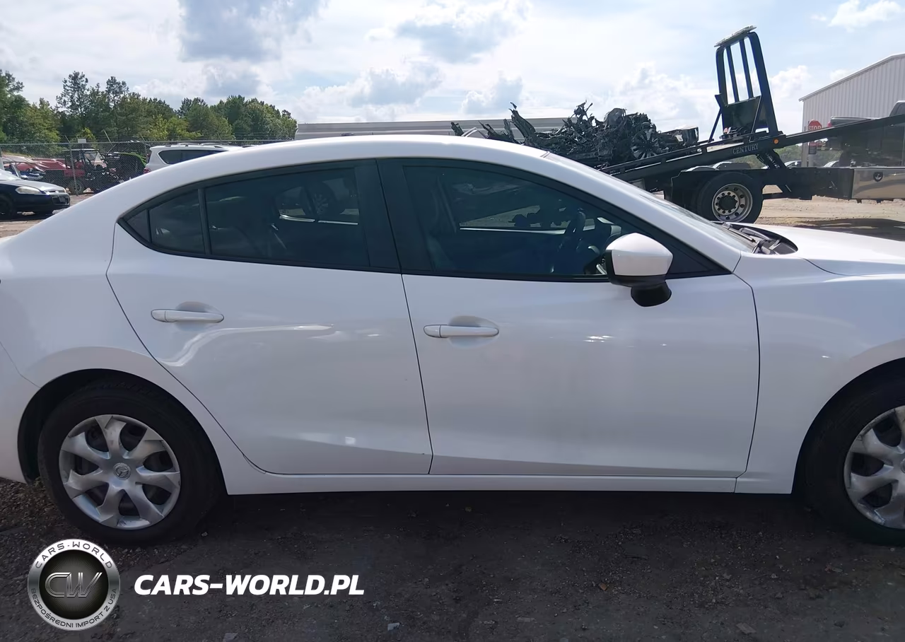 2018 Mazda Mazda3 Sport VIN:3MZBN1U72JM219674 - 13