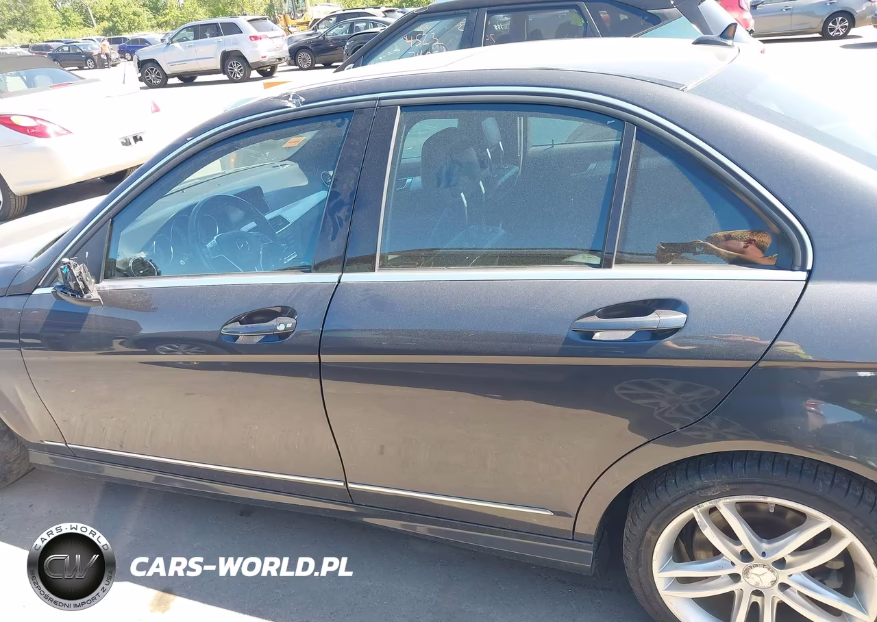 2013 Mercedes-Benz C 300 Sport 4Matic VIN:WDDGF8AB4DR288561 - 15
