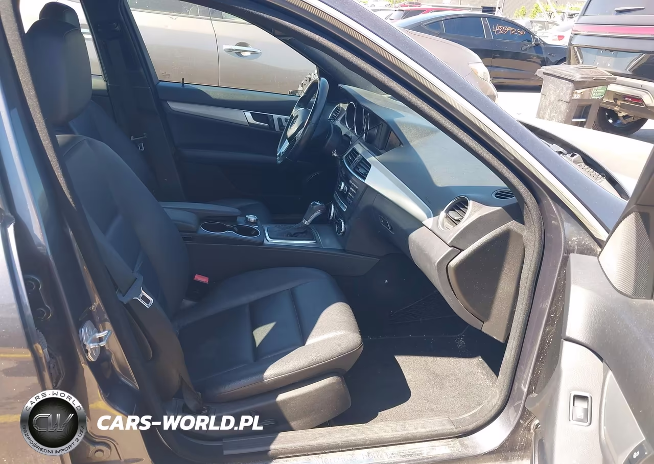 2013 Mercedes-Benz C 300 Sport 4Matic VIN:WDDGF8AB4DR288561 - 5