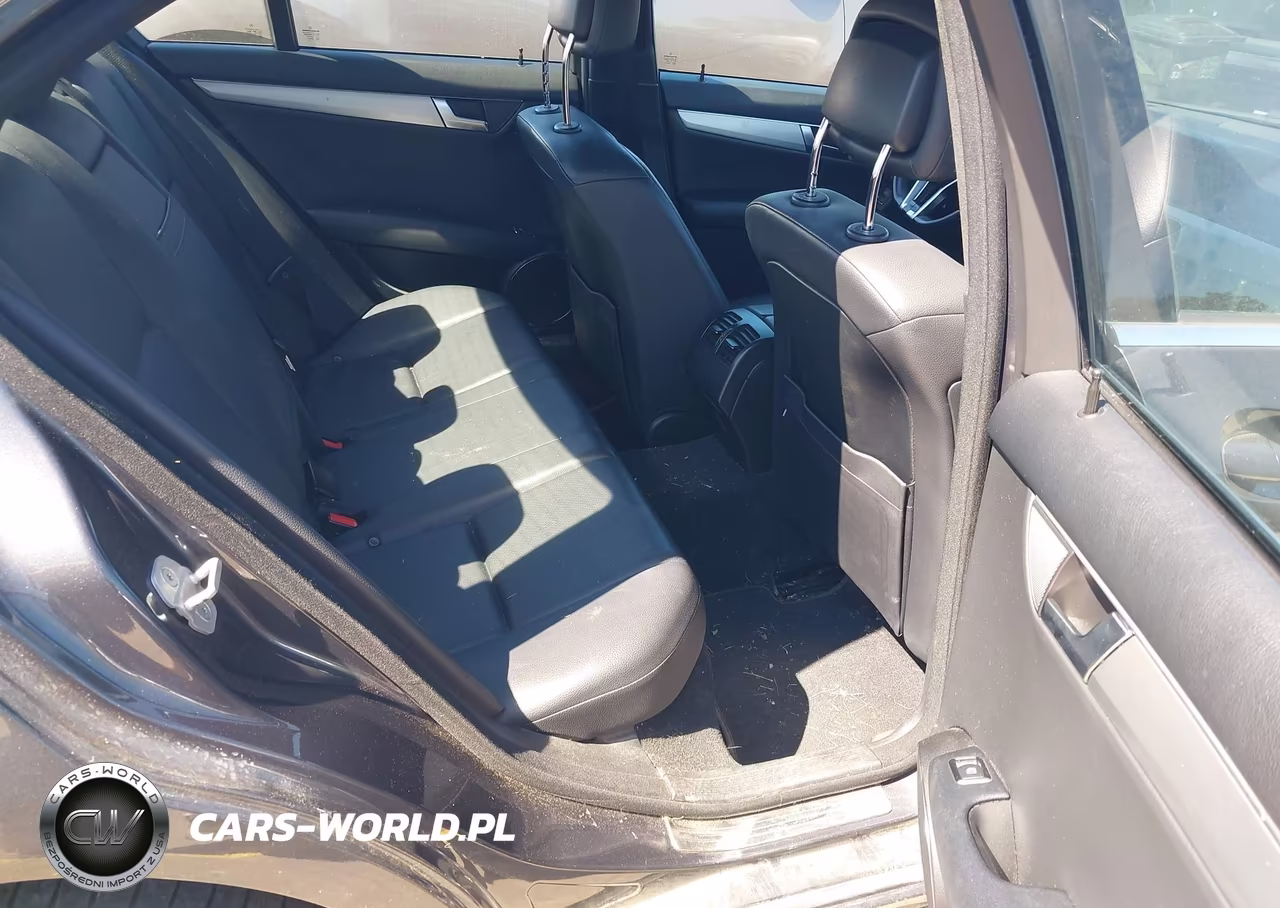 2013 Mercedes-Benz C 300 Sport 4Matic VIN:WDDGF8AB4DR288561 - 8