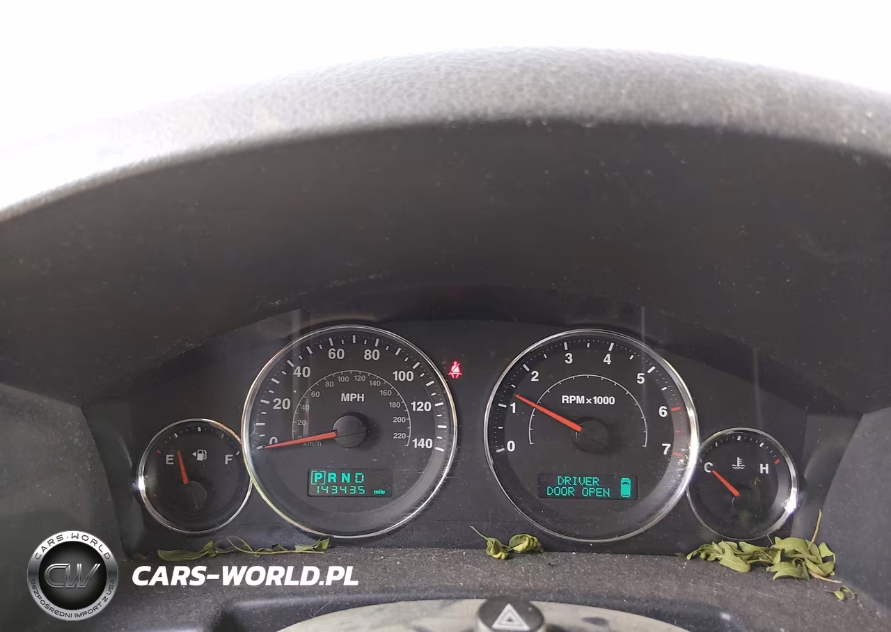 2007 Jeep Commander Sport VIN:1J8HG48K47C545874 - 7