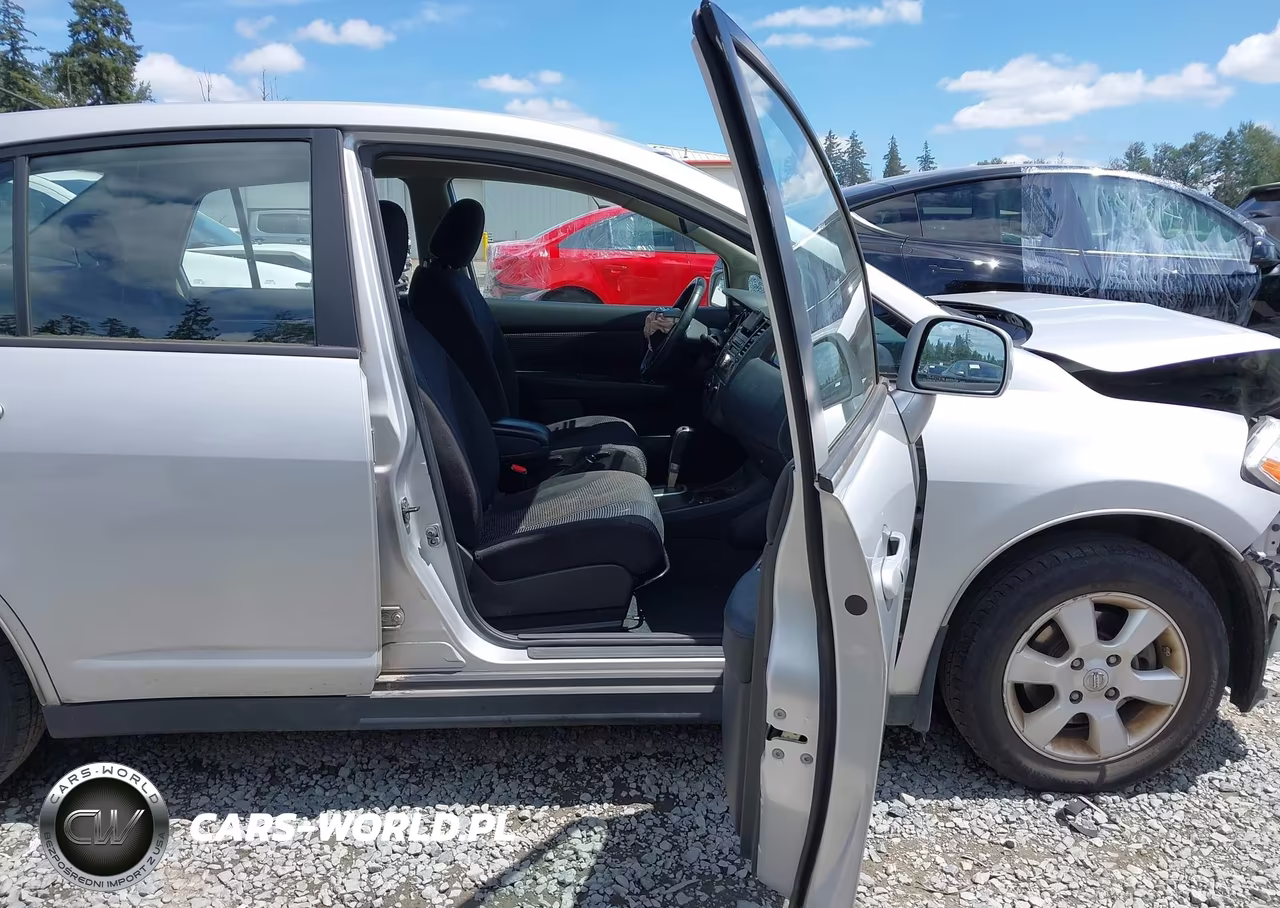 2010 Nissan Versa 1.8Sl VIN:3N1BC1AP2AL360833 - 5
