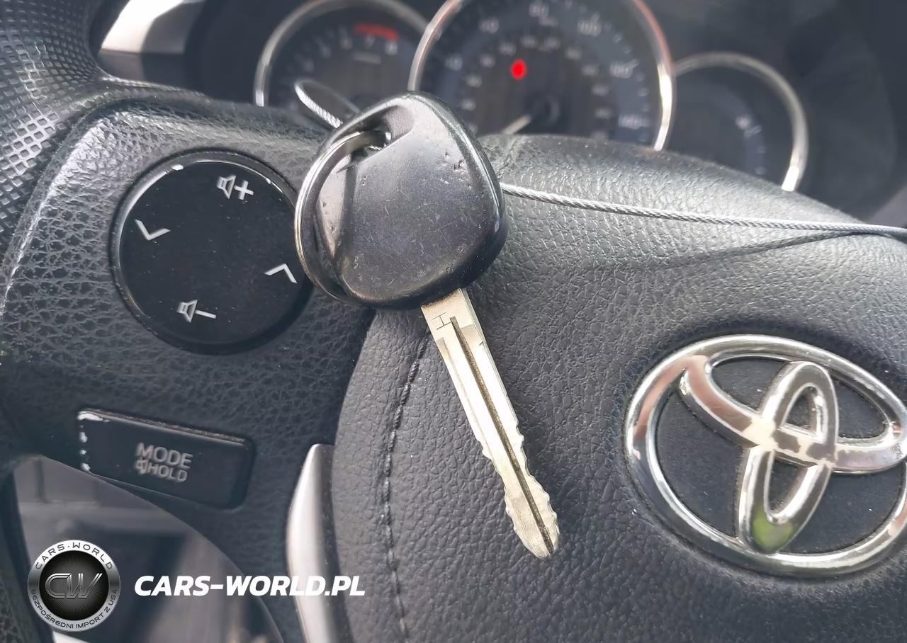 2014 Toyota Corolla L VIN:5YFBURHE9EP119888 - 11