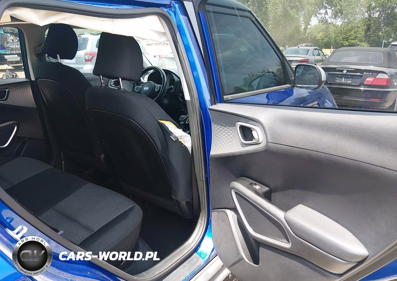 2020 Kia Soul X-Line VIN:KNDJ23AU5L7105727 - 8