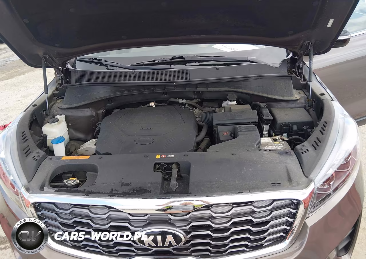 2020 Kia Sorento S V6 VIN:5XYPG4A54LG638360 - 10