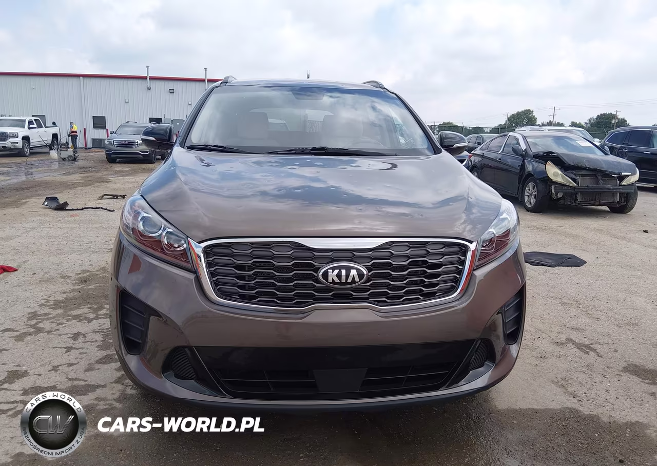 2020 Kia Sorento S V6 VIN:5XYPG4A54LG638360 - 12