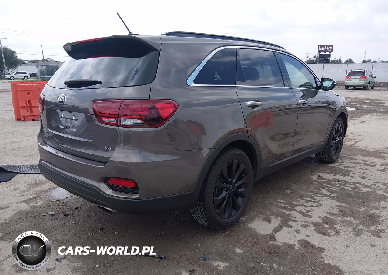 2020 Kia Sorento S V6 VIN:5XYPG4A54LG638360 - 4