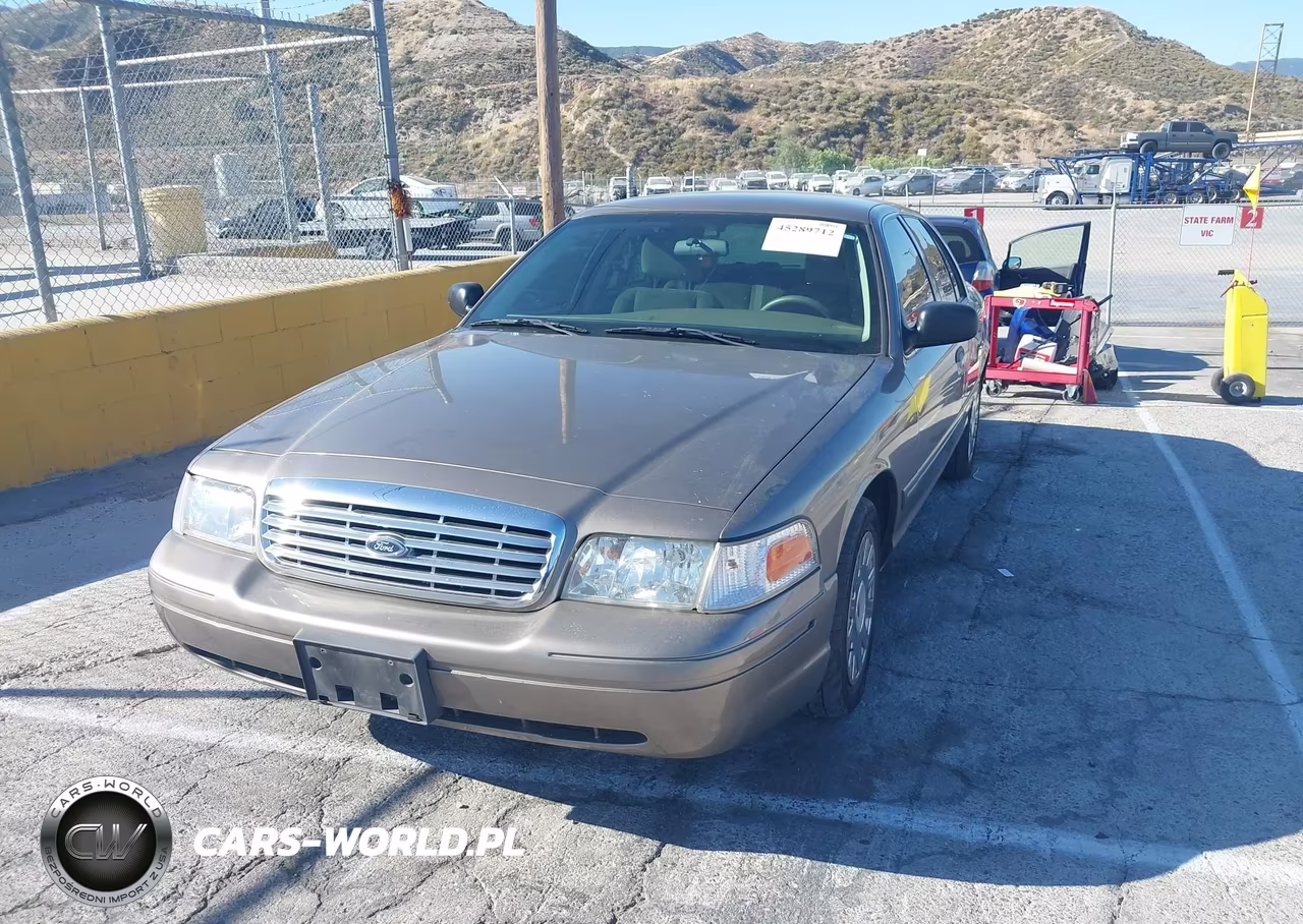 2005 Ford Crown Victoria Standard VIN:2FAFP73WX5X130557 - 2