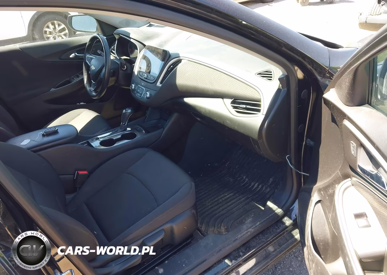 2019 Chevrolet Malibu Rs VIN:1G1ZG5ST1KF185501 - 5