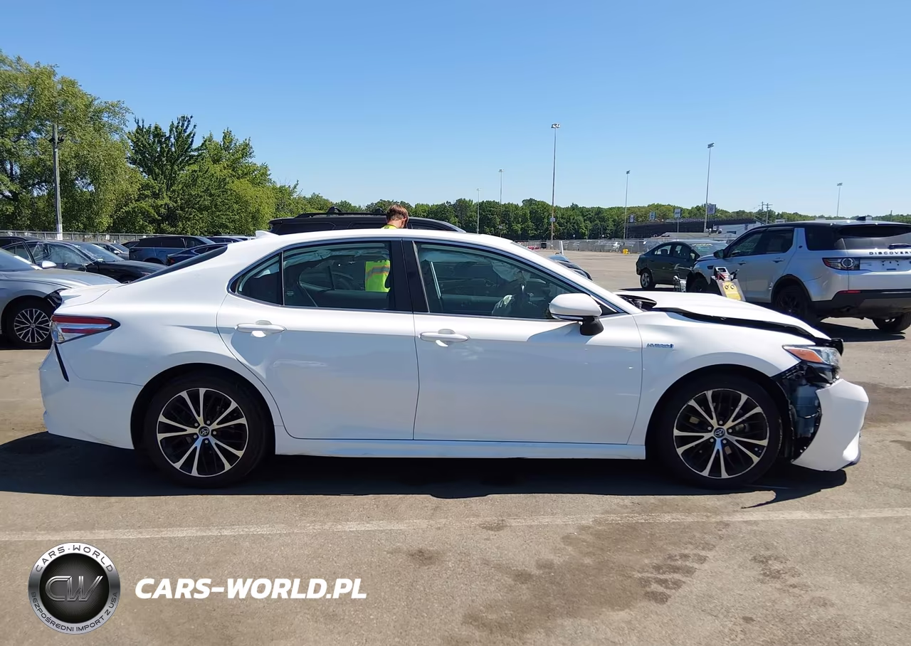 2020 Toyota Camry Hybrid Se VIN:4T1J31AK2LU521439 - 13