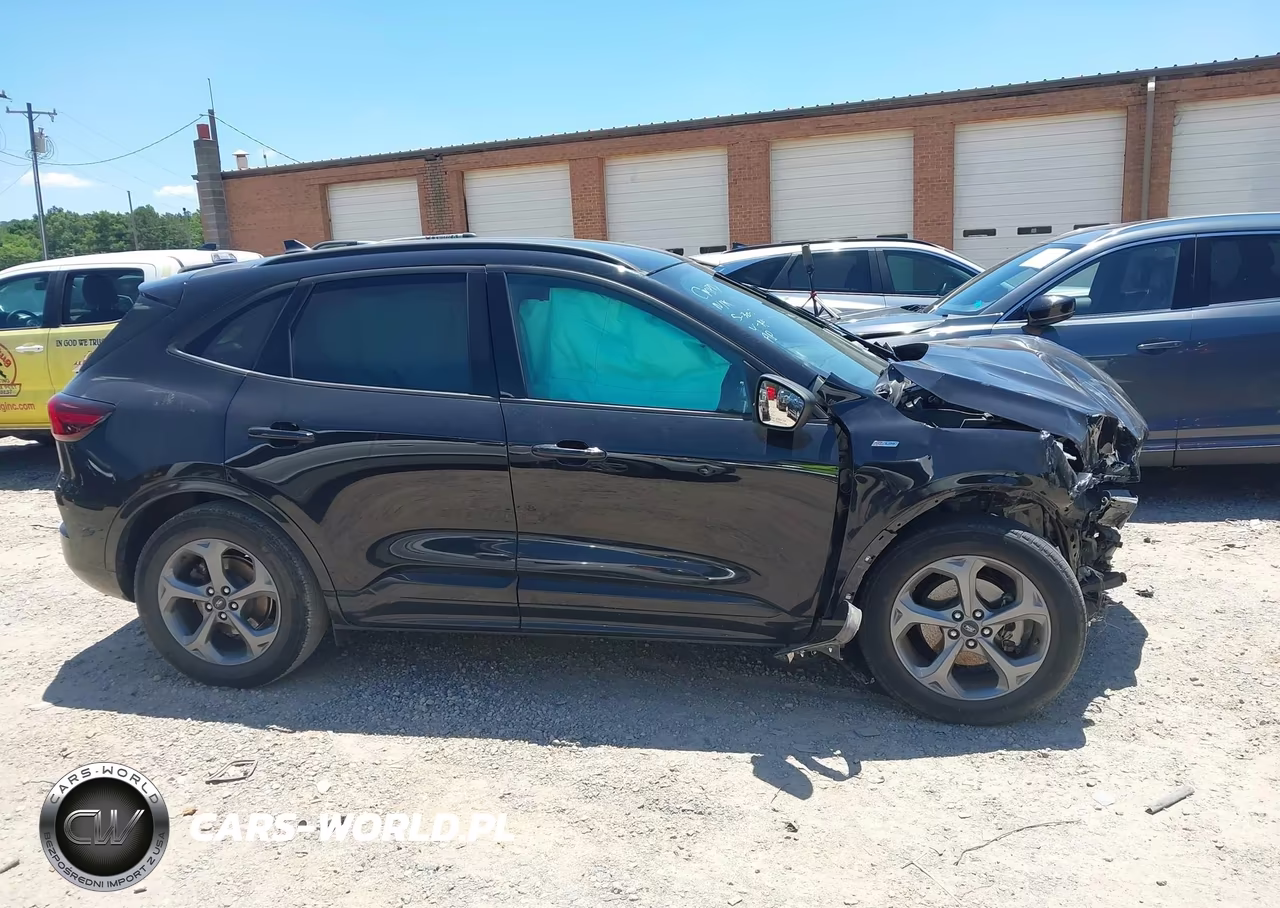 2023 Ford Escape St-Line VIN:1FMCU0MN0PUA42058 - 12