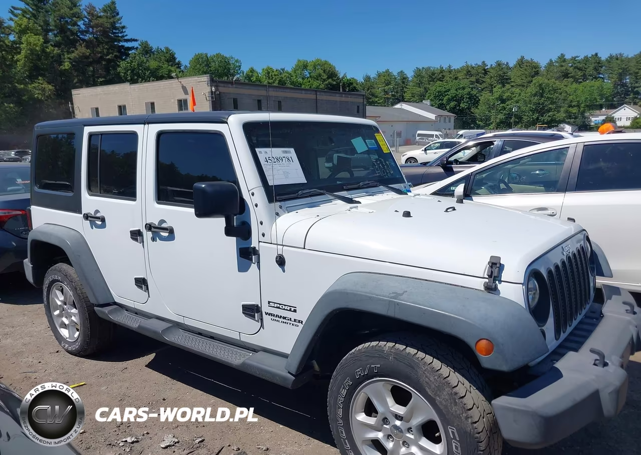 2015 Jeep Wrangler Unlimited Sport VIN:1C4BJWDG4FL541012 - 13