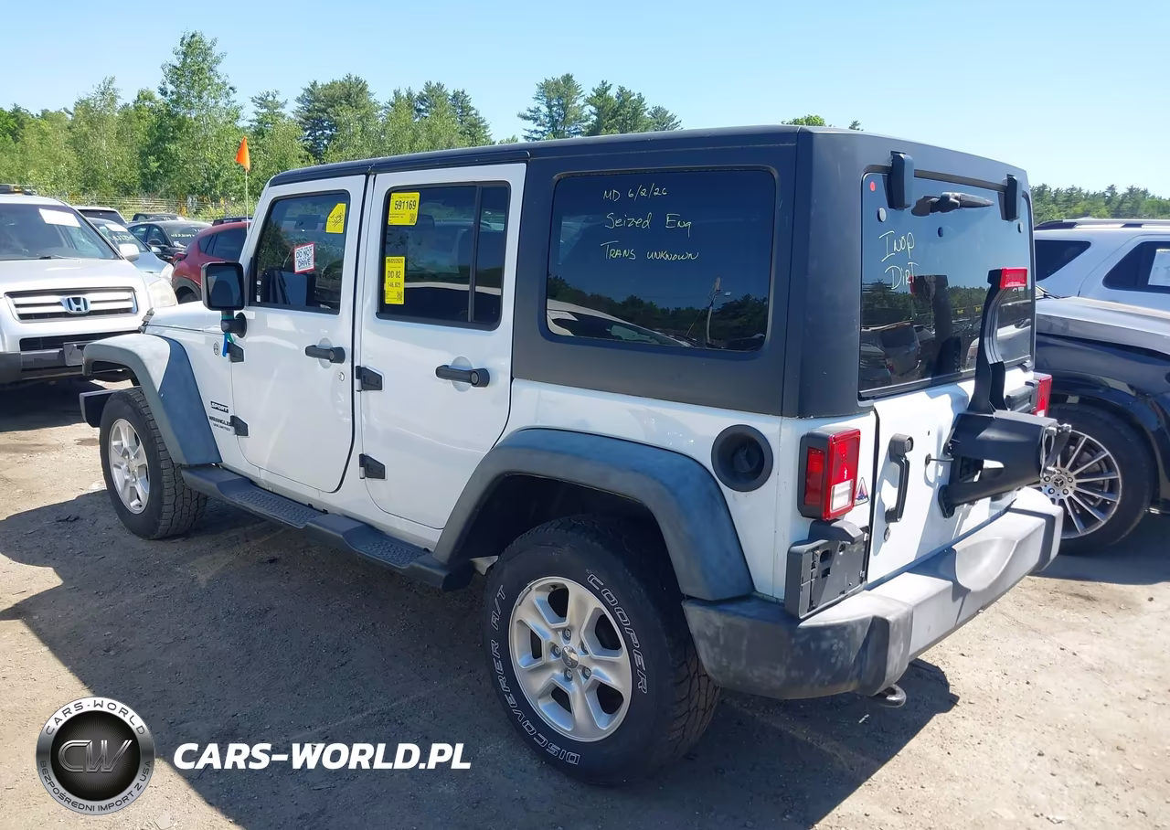 2015 Jeep Wrangler Unlimited Sport VIN:1C4BJWDG4FL541012 - 3