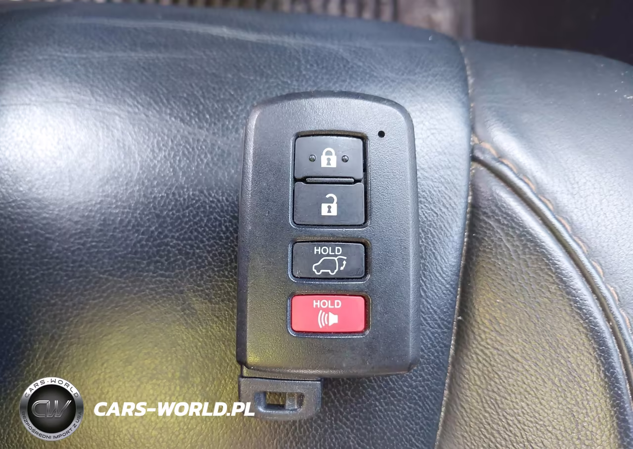 2018 Toyota Highlander Xle VIN:5TDJZRFH7JS835569 - 11