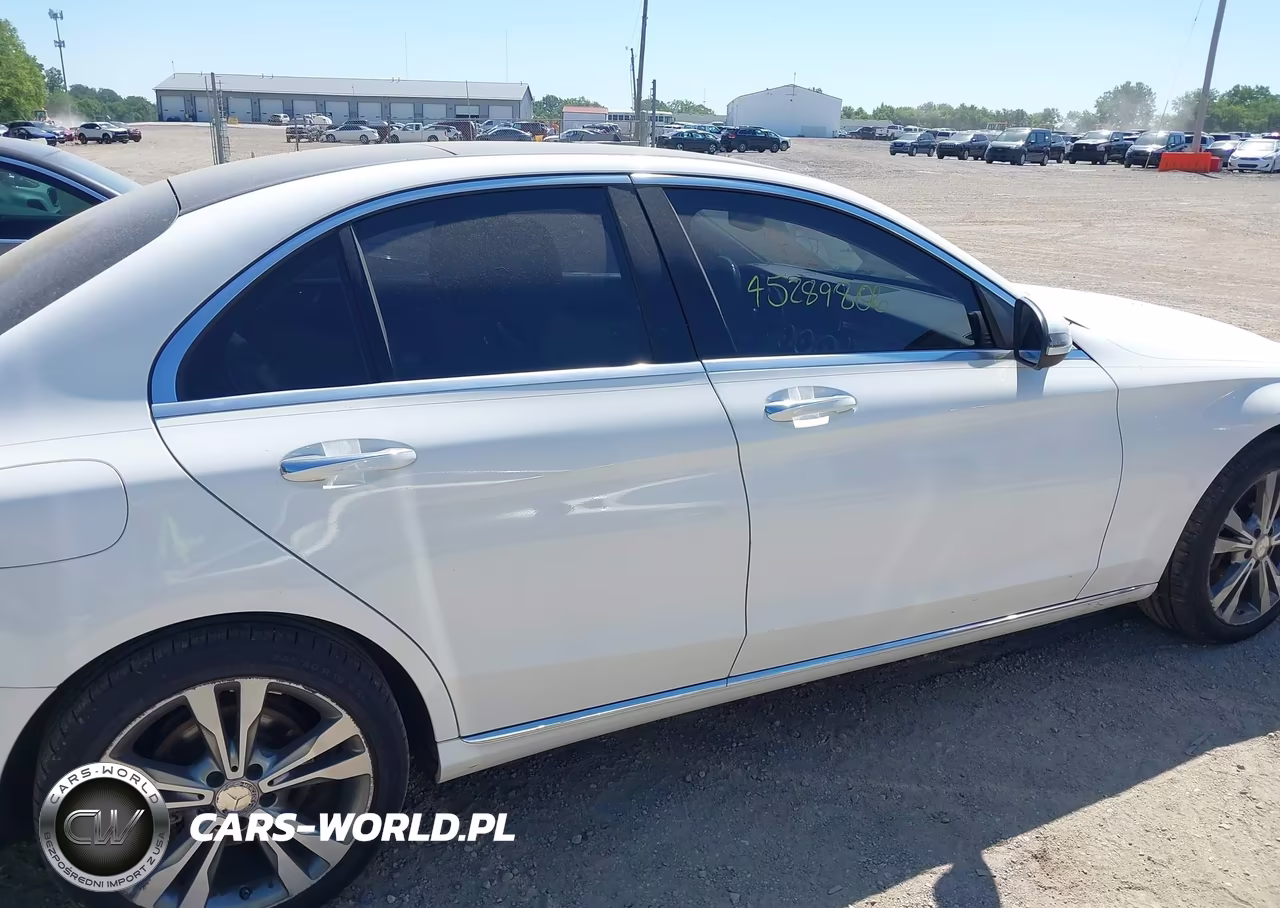 2016 Mercedes-Benz C 300 4Matic VIN:WDDWF4KB6GR164511 - 13