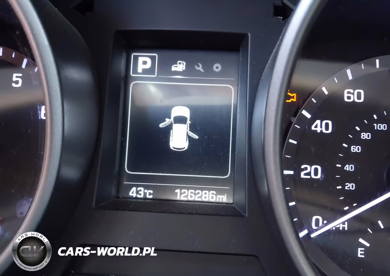 2018 Hyundai Santa Fe Sport 2.4L VIN:5NMZT3LB5JH097985 - 15