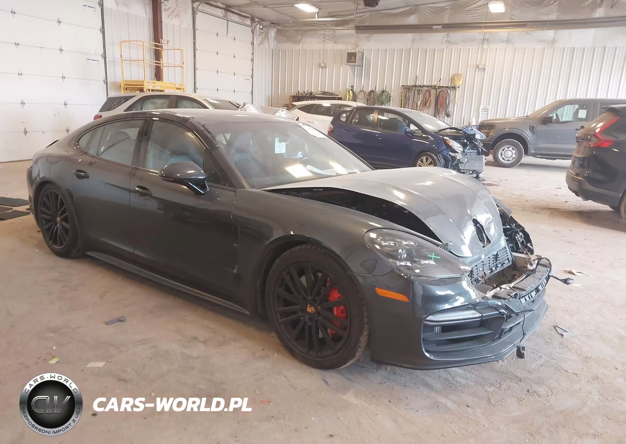 2019 Porsche Panamera Gts