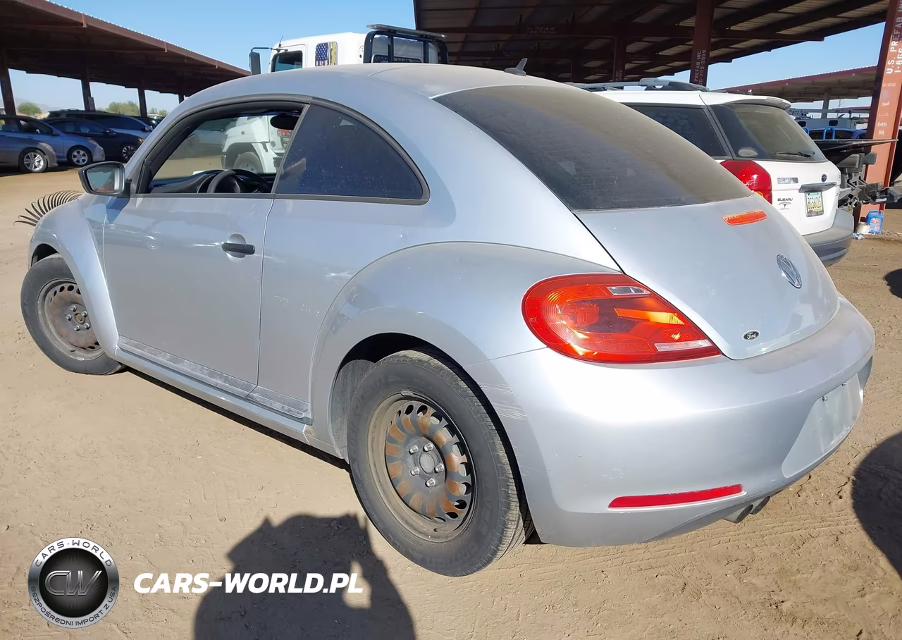 2012 Volkswagen Beetle VIN:3VWFP7AT5CM616993 - 3