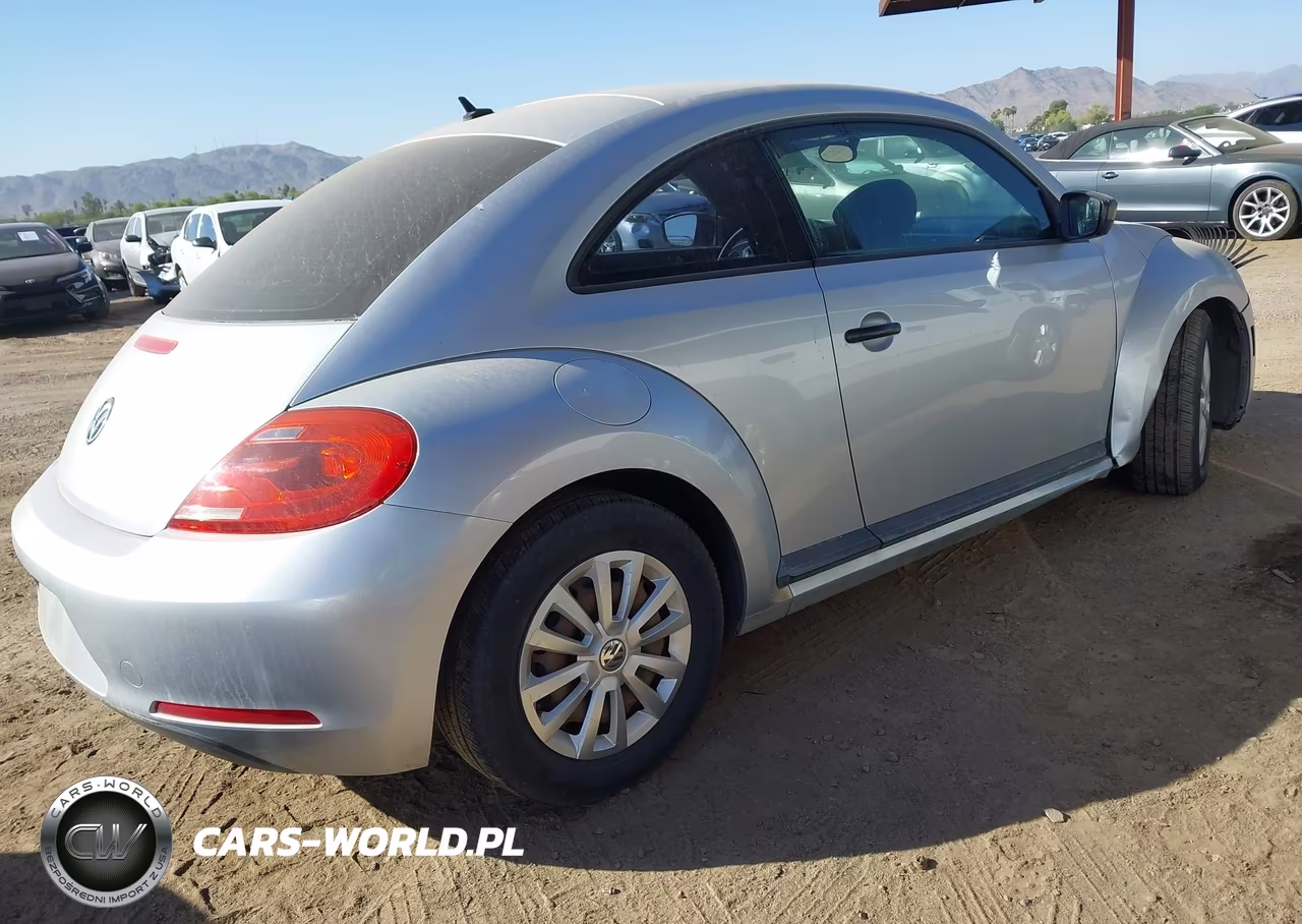 2012 Volkswagen Beetle VIN:3VWFP7AT5CM616993 - 4