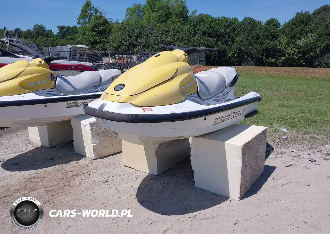2004 Yamaha Waverunner Xl700 VIN:YAMA3103I304 - 2