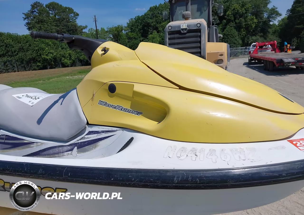 2004 Yamaha Waverunner Xl700 VIN:YAMA3103I304 - 5
