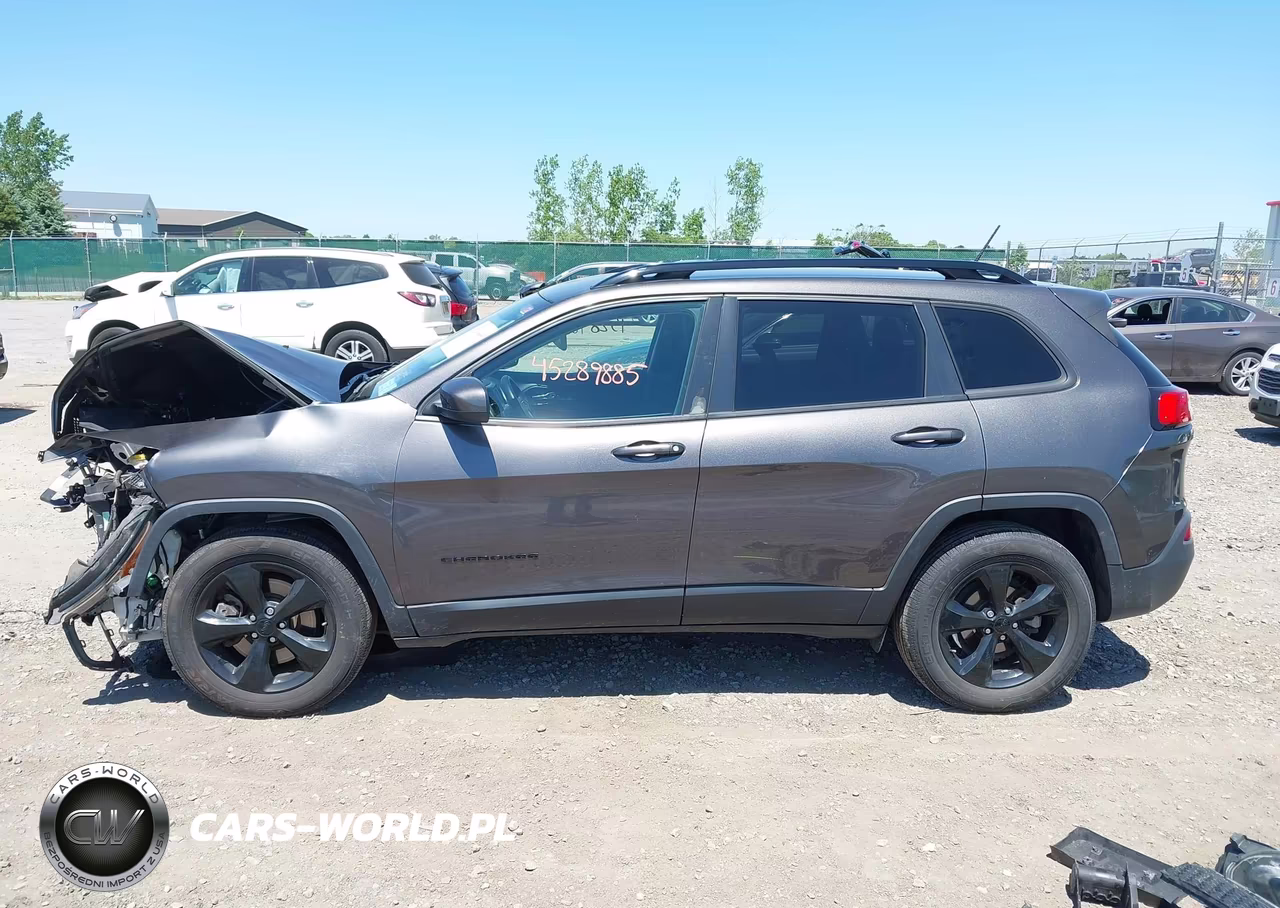 2018 Jeep Cherokee Latitude Fwd VIN:1C4PJLCB2JD620675 - 14