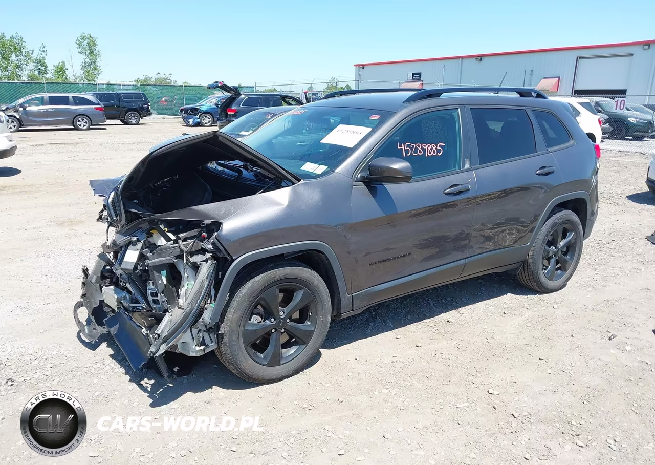 2018 Jeep Cherokee Latitude Fwd VIN:1C4PJLCB2JD620675 - 2