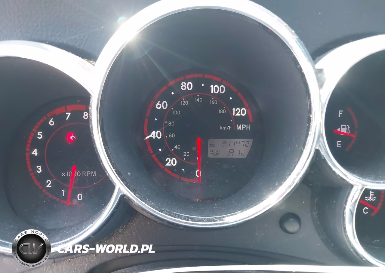 2007 Toyota Matrix VIN:2T1KR32E17C666356 - 7