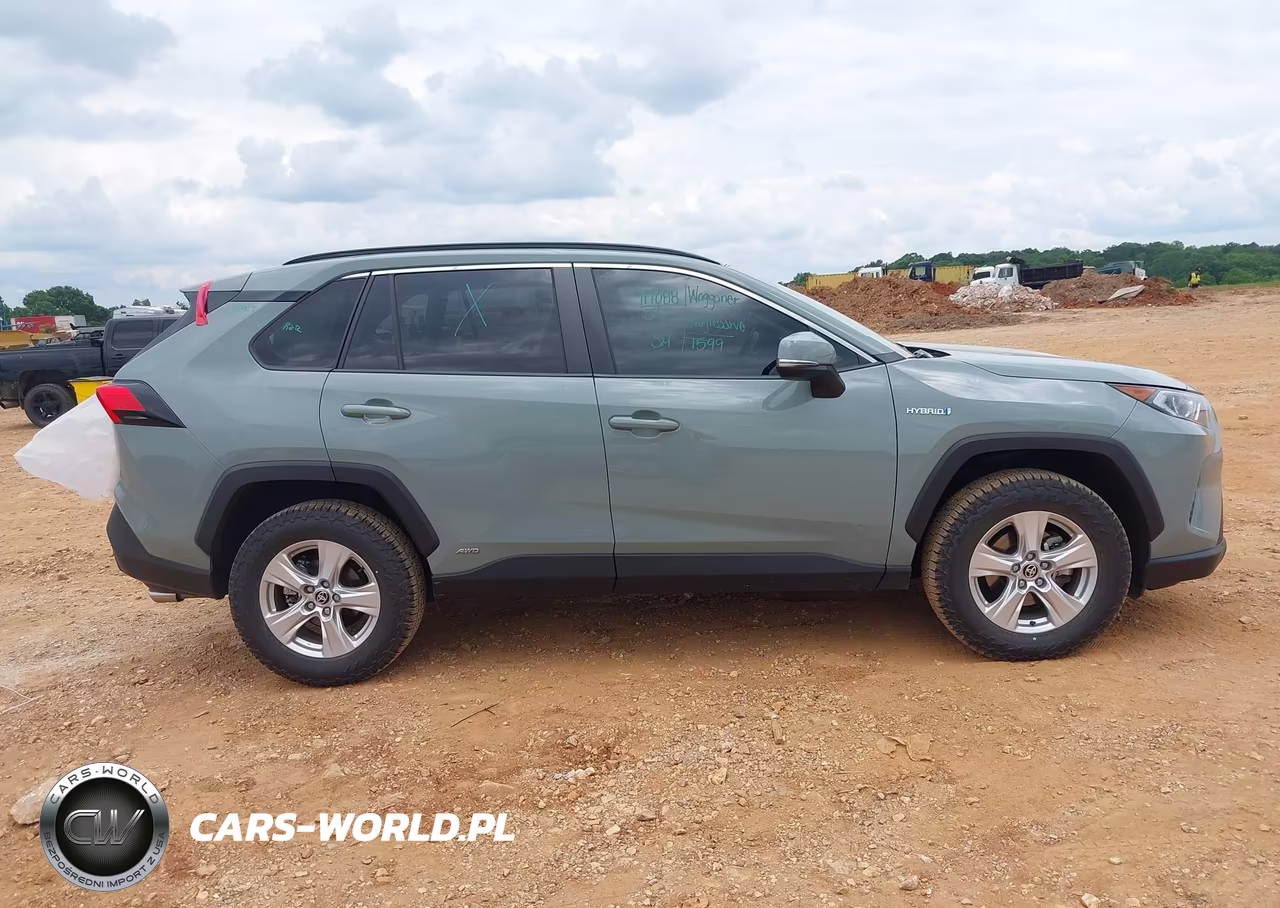 2021 Toyota Rav4 Hybrid Xle VIN:JTMRWRFV5MD101255 - 13