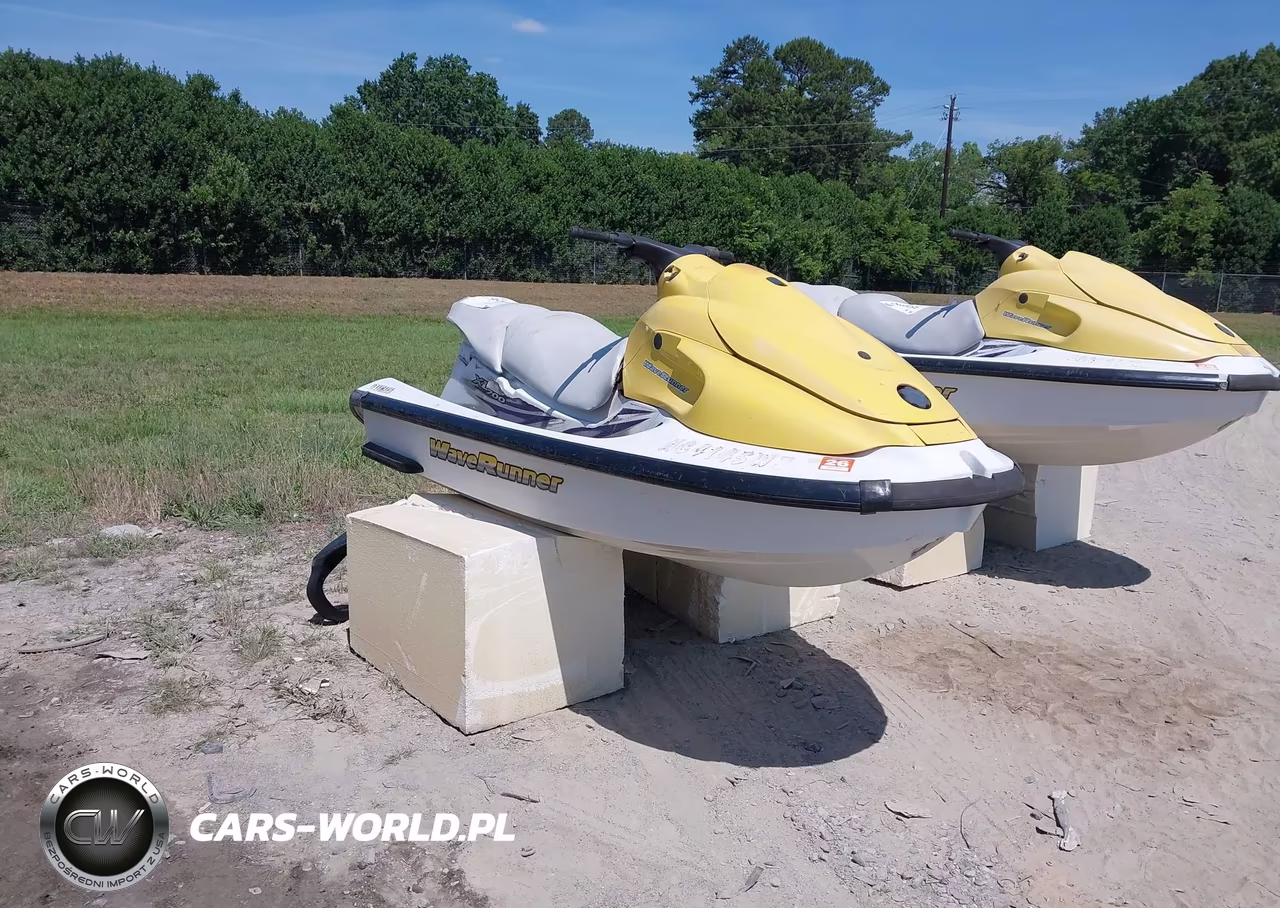 2004 Yamaha Waverunner Xl700
