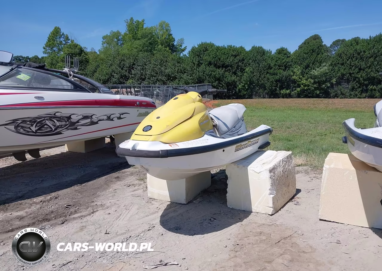 2004 Yamaha Waverunner Xl700 VIN:YAMA2535J304 - 2