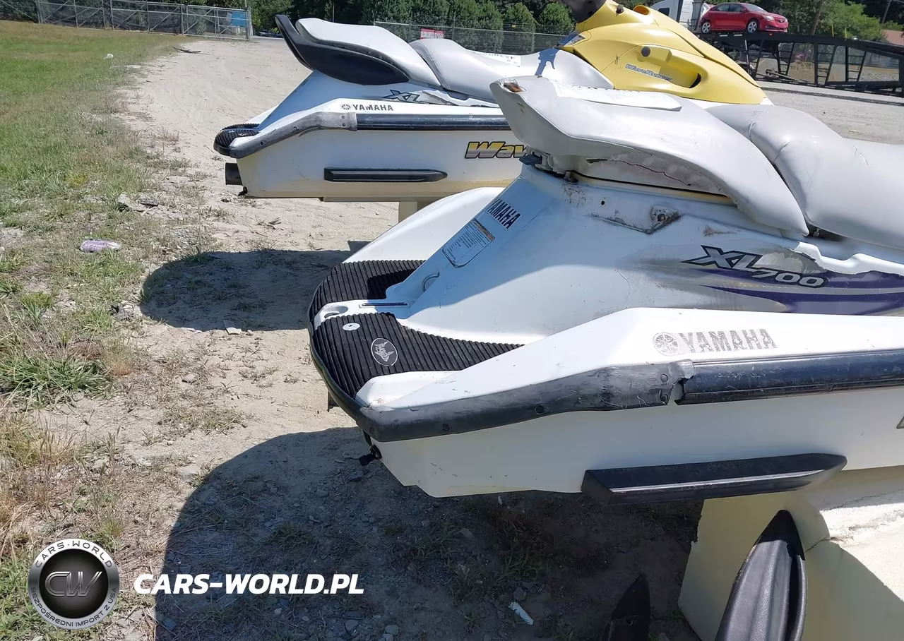 2004 Yamaha Waverunner Xl700 VIN:YAMA2535J304 - 8