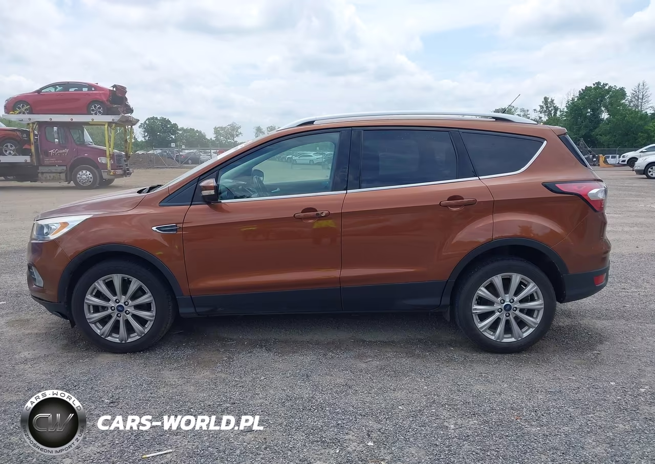 2017 Ford Escape Titanium VIN:1FMCU9JD5HUE32252 - 14